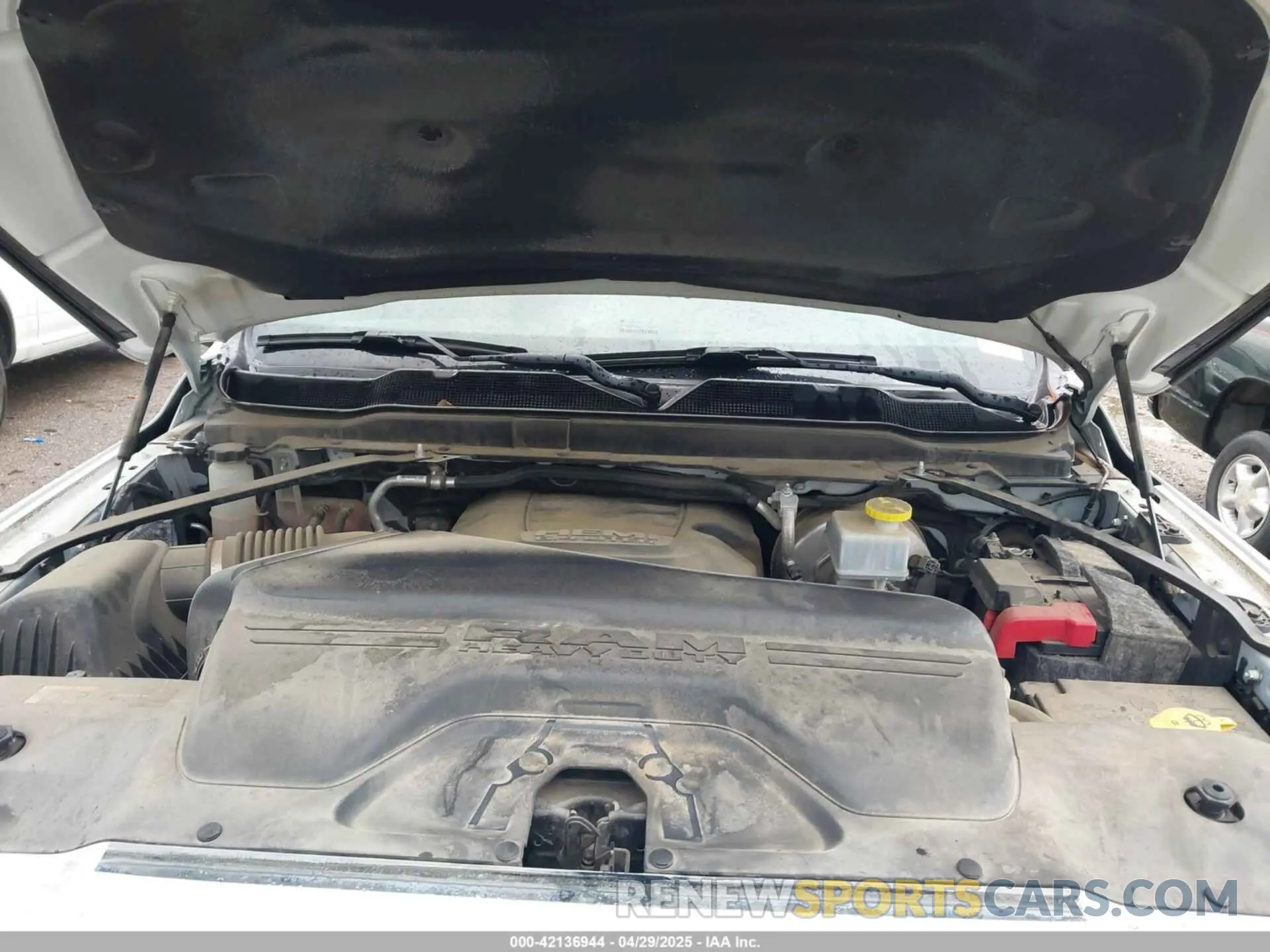10 Photograph of a damaged car 3C6MR4AJXKG680629 RAM 2500 2019