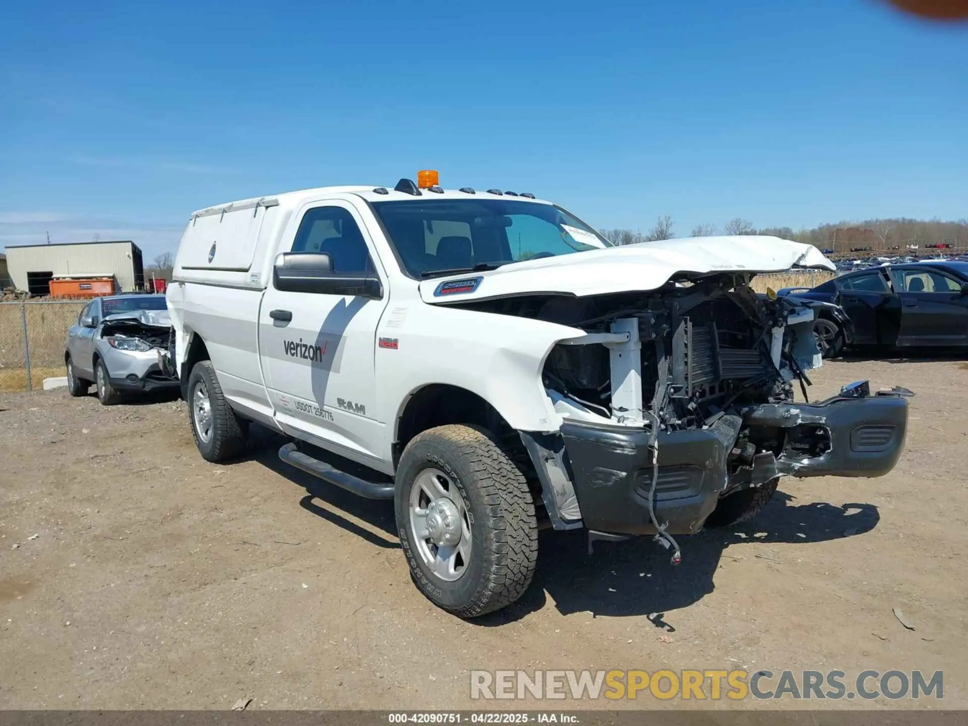 1 Фотография поврежденного автомобиля 3C6MR5AJ4KG651441 RAM 2500 2019