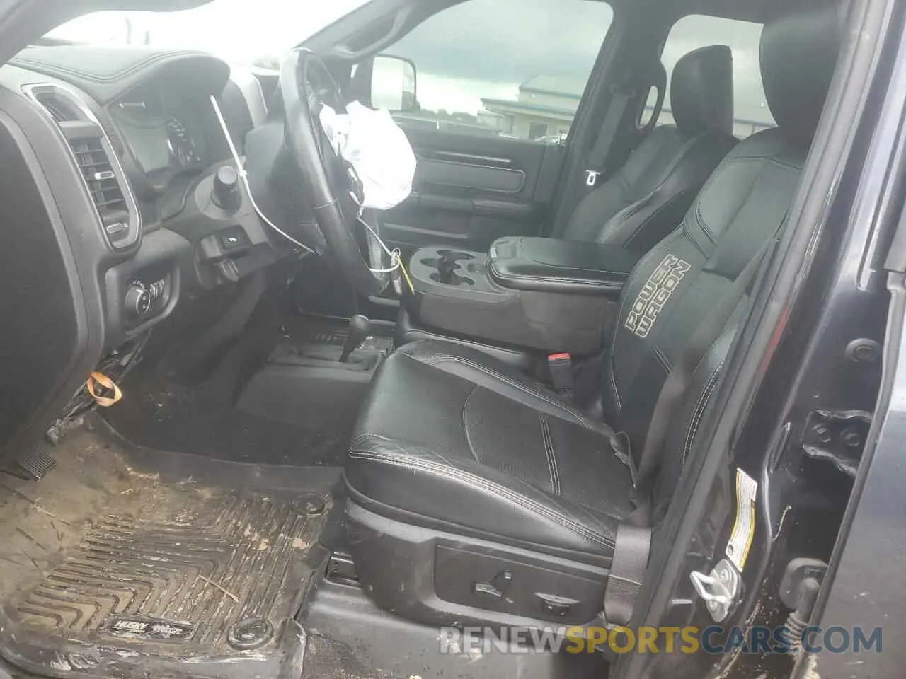 7 Photograph of a damaged car 3C6TR5EJXKG611337 RAM 2500 2019
