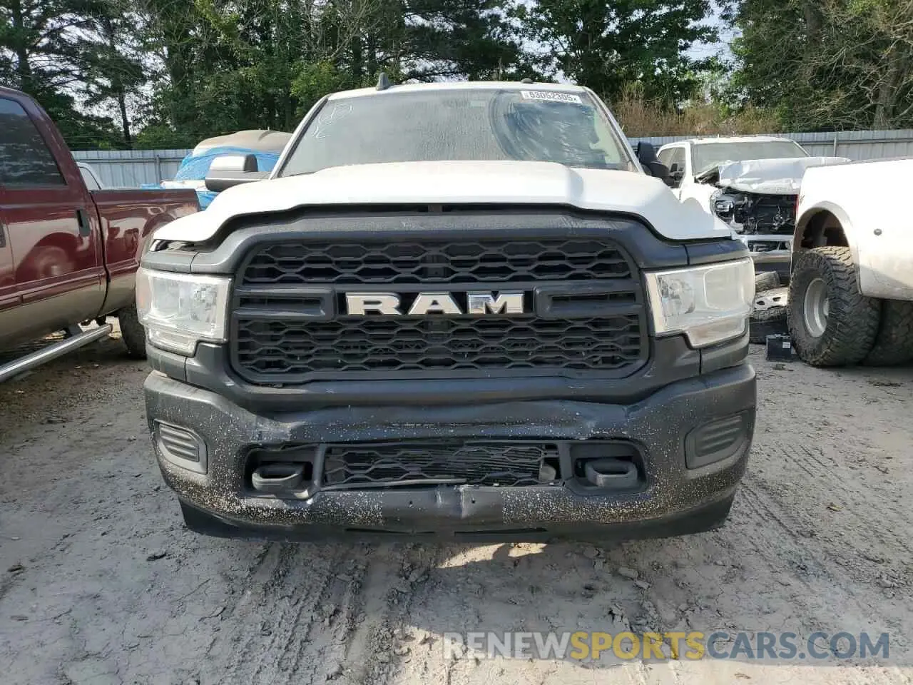 5 Photograph of a damaged car 3C6UR4HL4KG576211 RAM 2500 2019