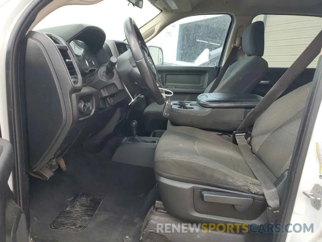 7 Photograph of a damaged car 3C6UR5CJ2KG565445 RAM 2500 2019