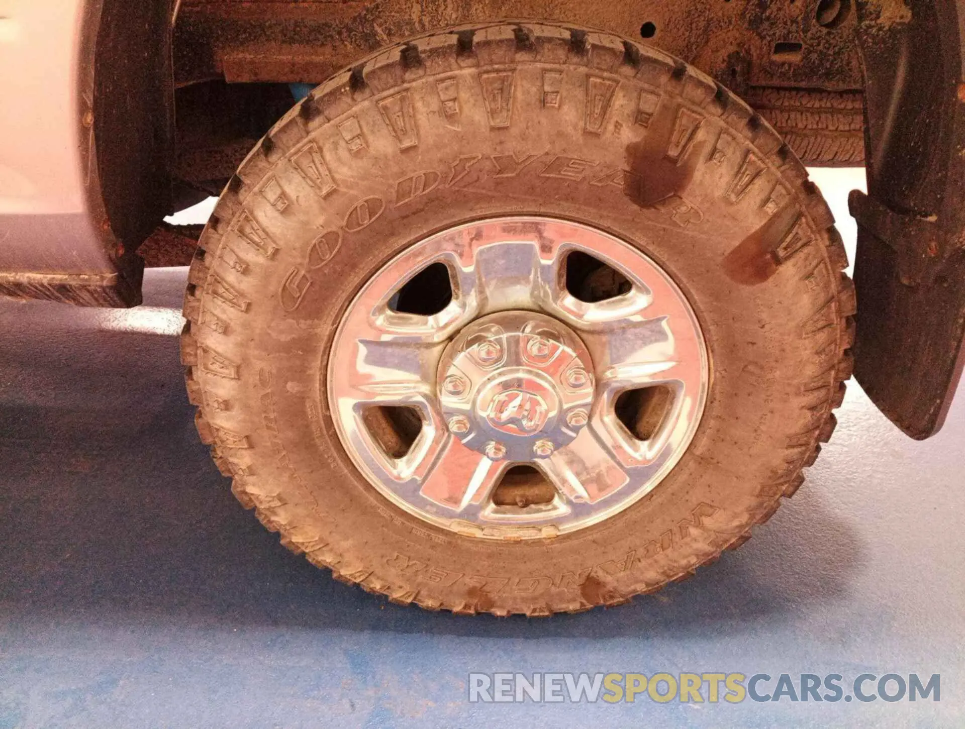 27 Photograph of a damaged car 3C6UR5CJ2KG596954 RAM 2500 2019