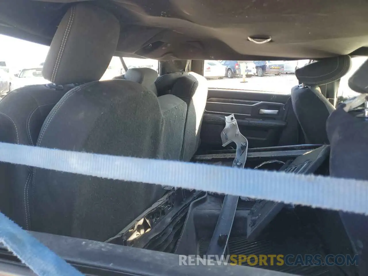 10 Photograph of a damaged car 3C6UR5DJ1KG697868 RAM 2500 2019