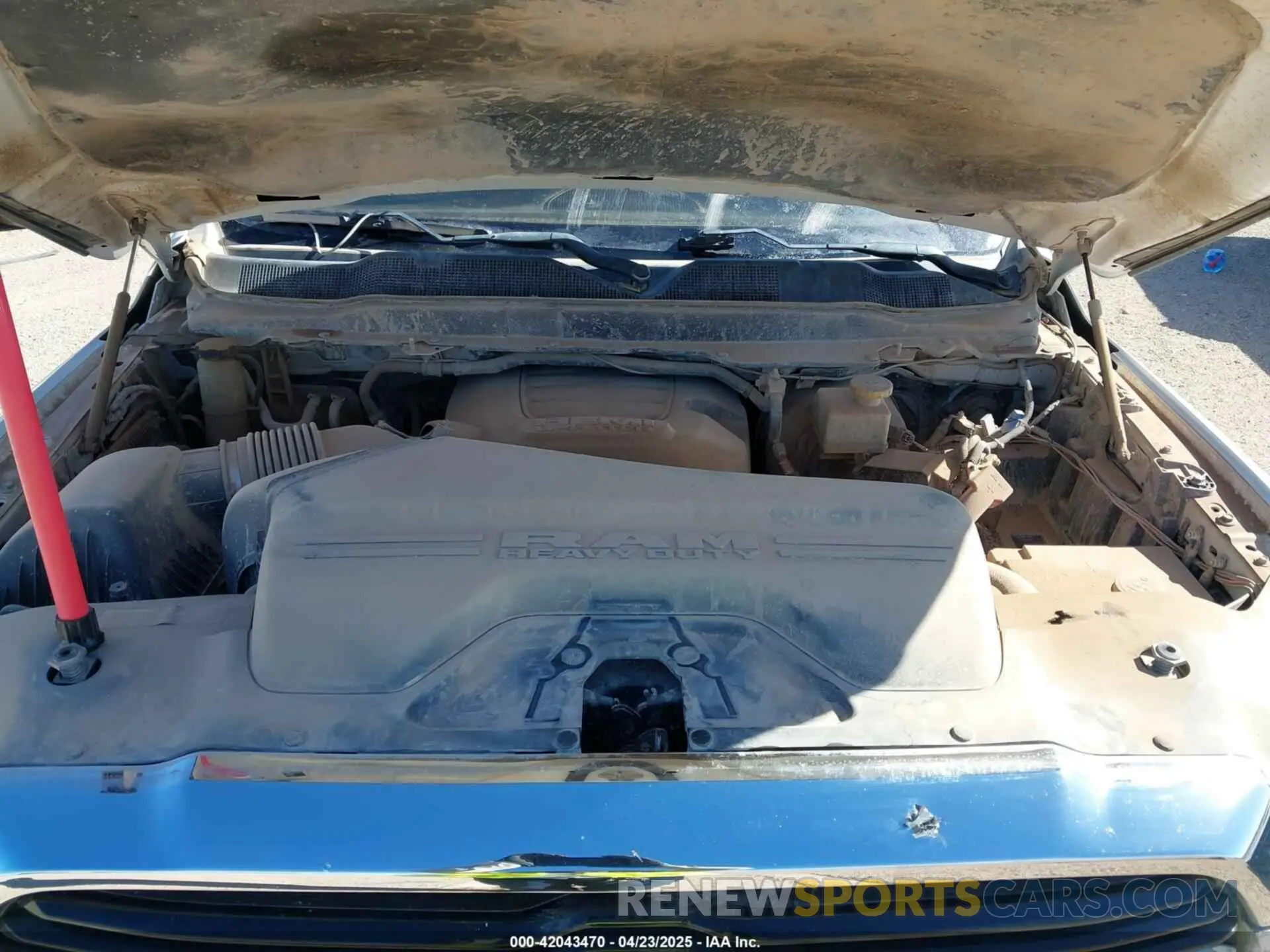 10 Photograph of a damaged car 3C6UR5DJ6KG544421 RAM 2500 2019