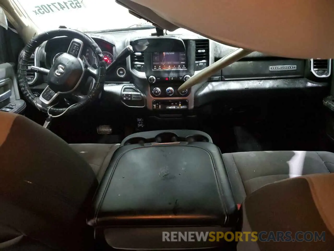 8 Photograph of a damaged car 3C6UR5DL2KG586389 RAM 2500 2019