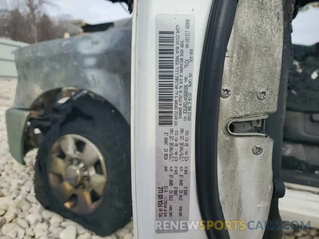 12 Photograph of a damaged car 3C6UR5DLXKG680326 RAM 2500 2019