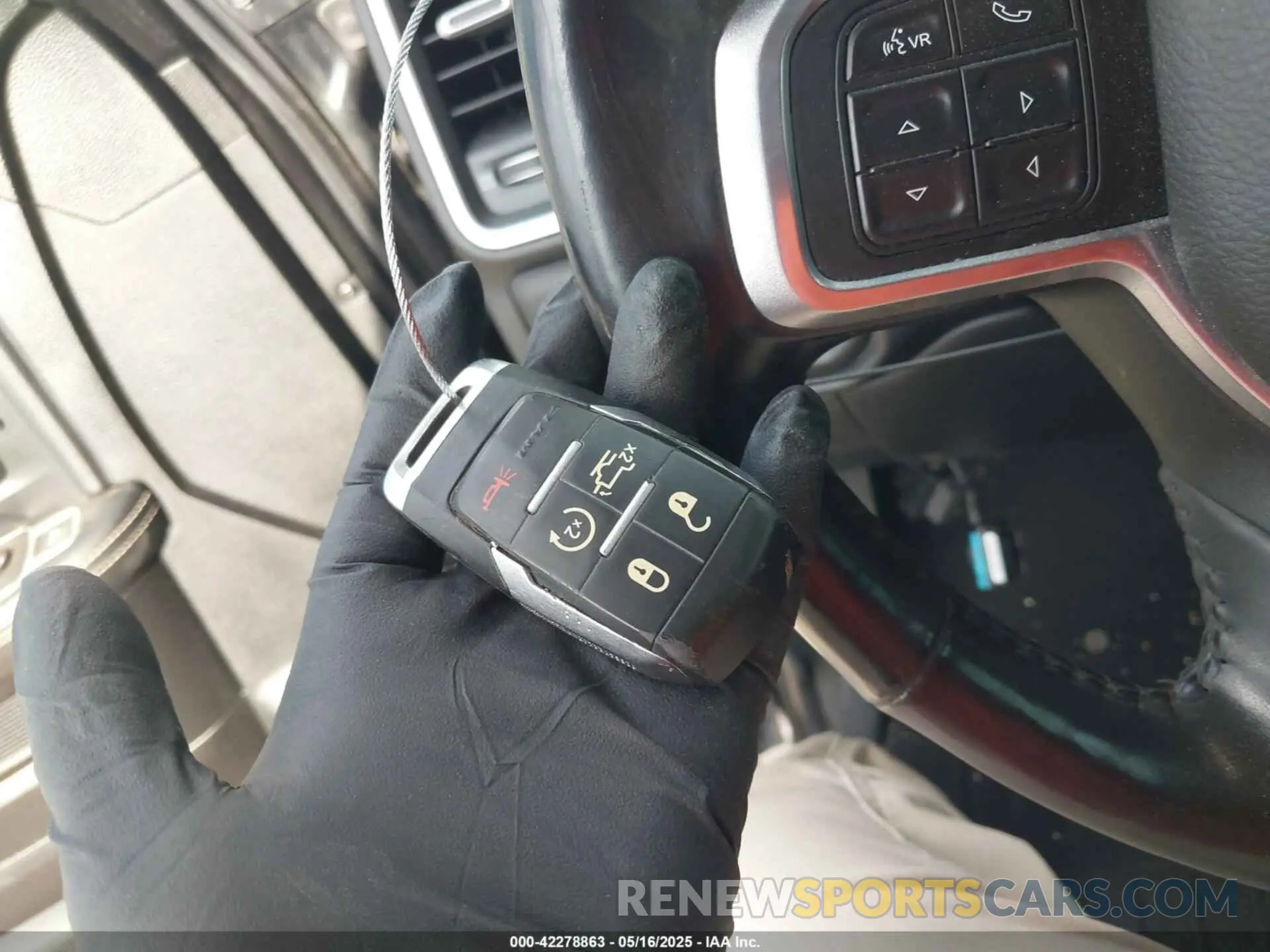11 Photograph of a damaged car 3C6UR5FL3KG727452 RAM 2500 2019