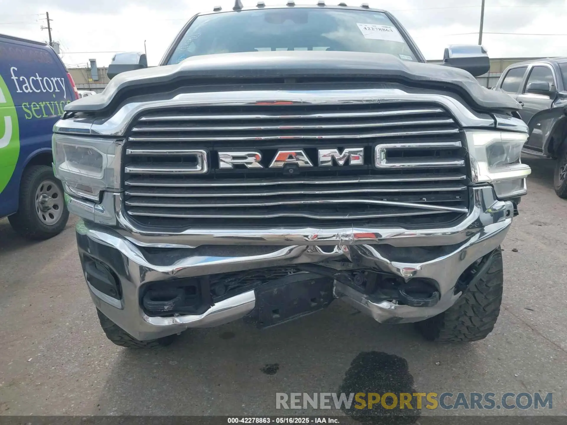 12 Photograph of a damaged car 3C6UR5FL3KG727452 RAM 2500 2019