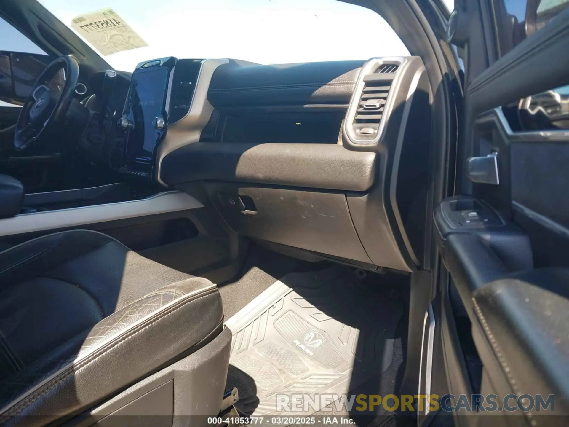 5 Photograph of a damaged car 3C6UR5FLXKG710325 RAM 2500 2019