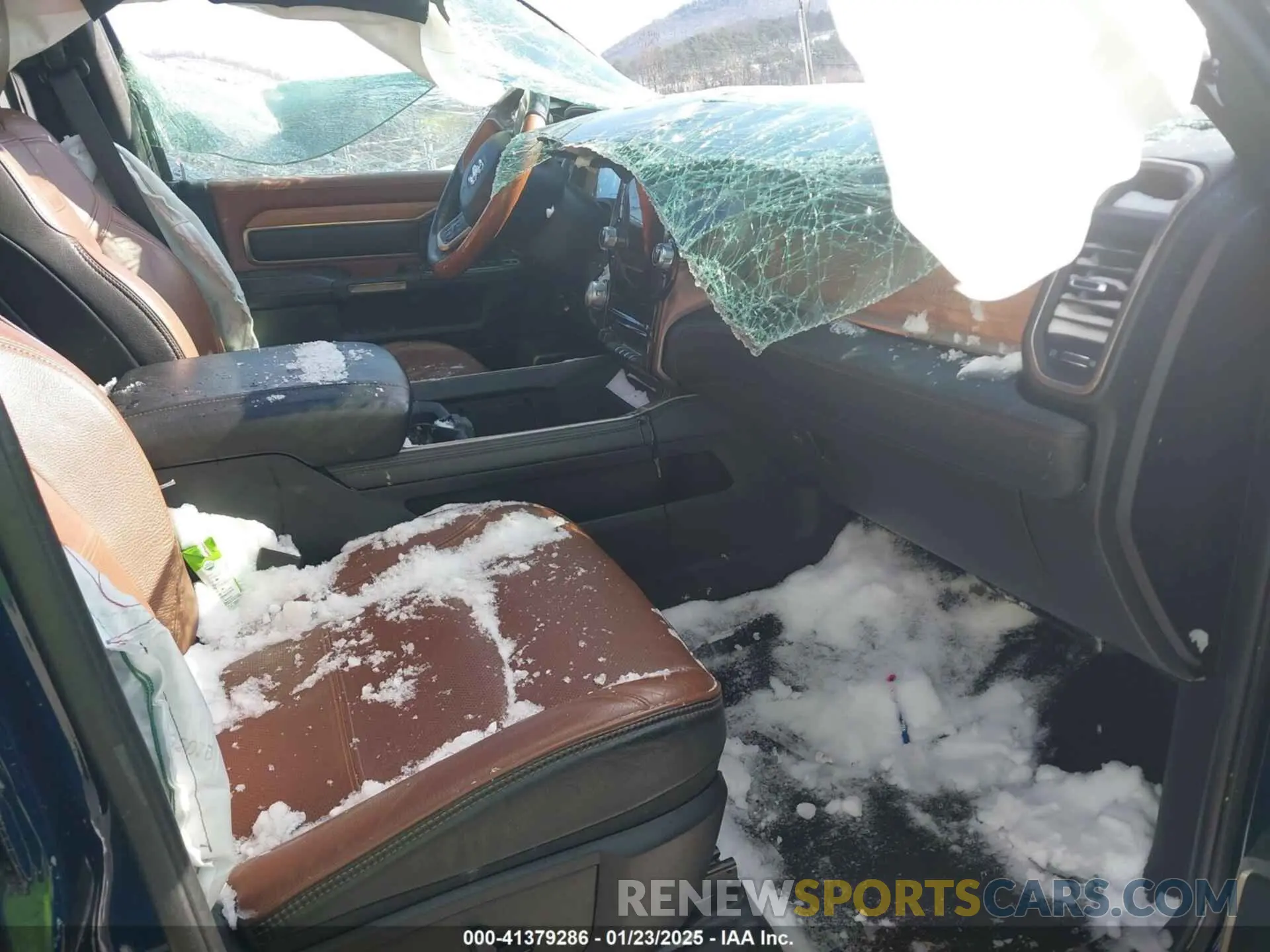 5 Photograph of a damaged car 3C6UR5GJ9KG683082 RAM 2500 2019