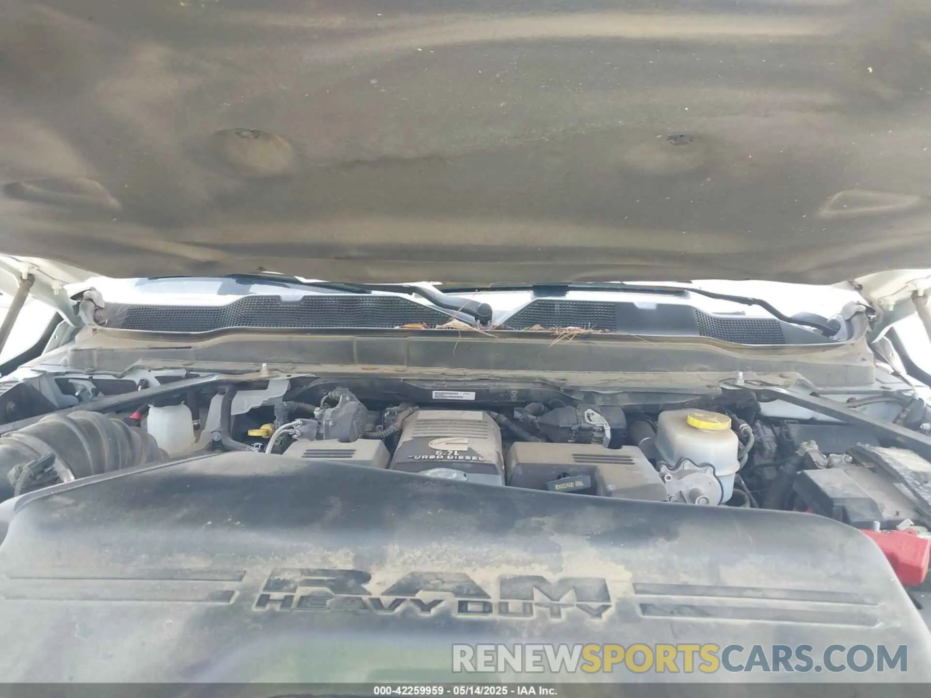 10 Photograph of a damaged car 3C6UR5GL5KG727855 RAM 2500 2019