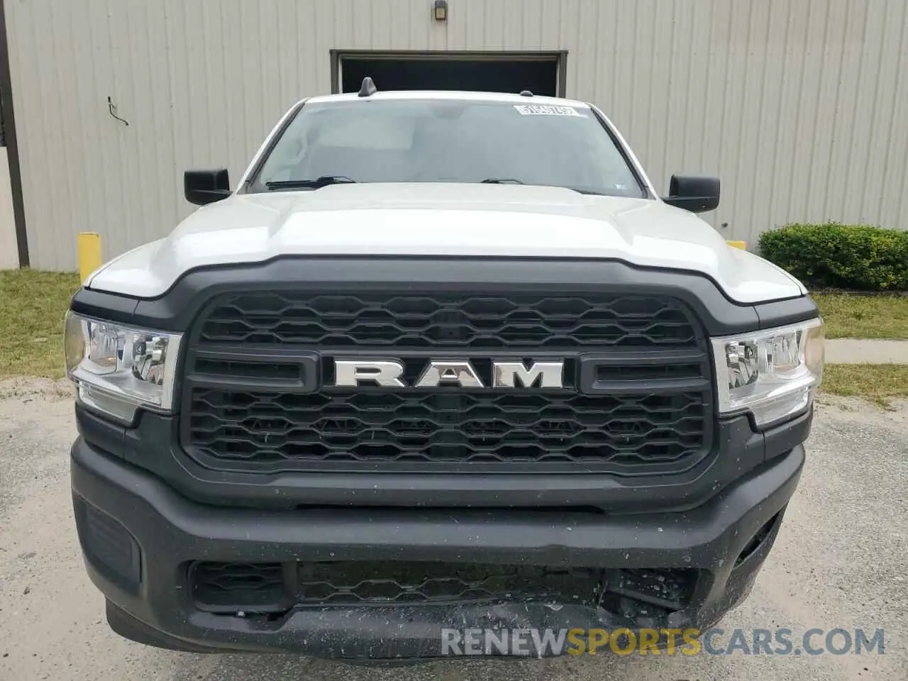 5 Photograph of a damaged car 3C6UR5HJ1KG666789 RAM 2500 2019
