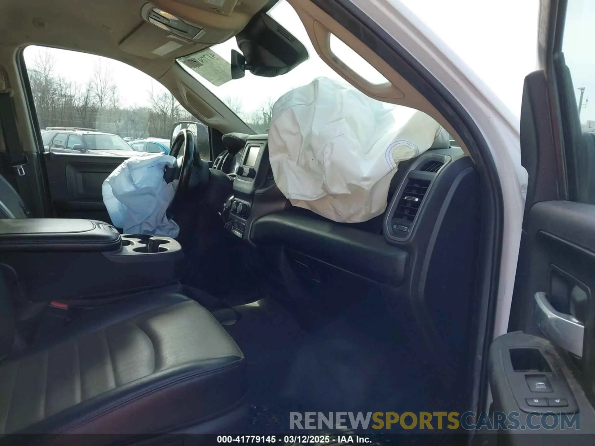 5 Photograph of a damaged car 3C6UR5HJ3KG574034 RAM 2500 2019
