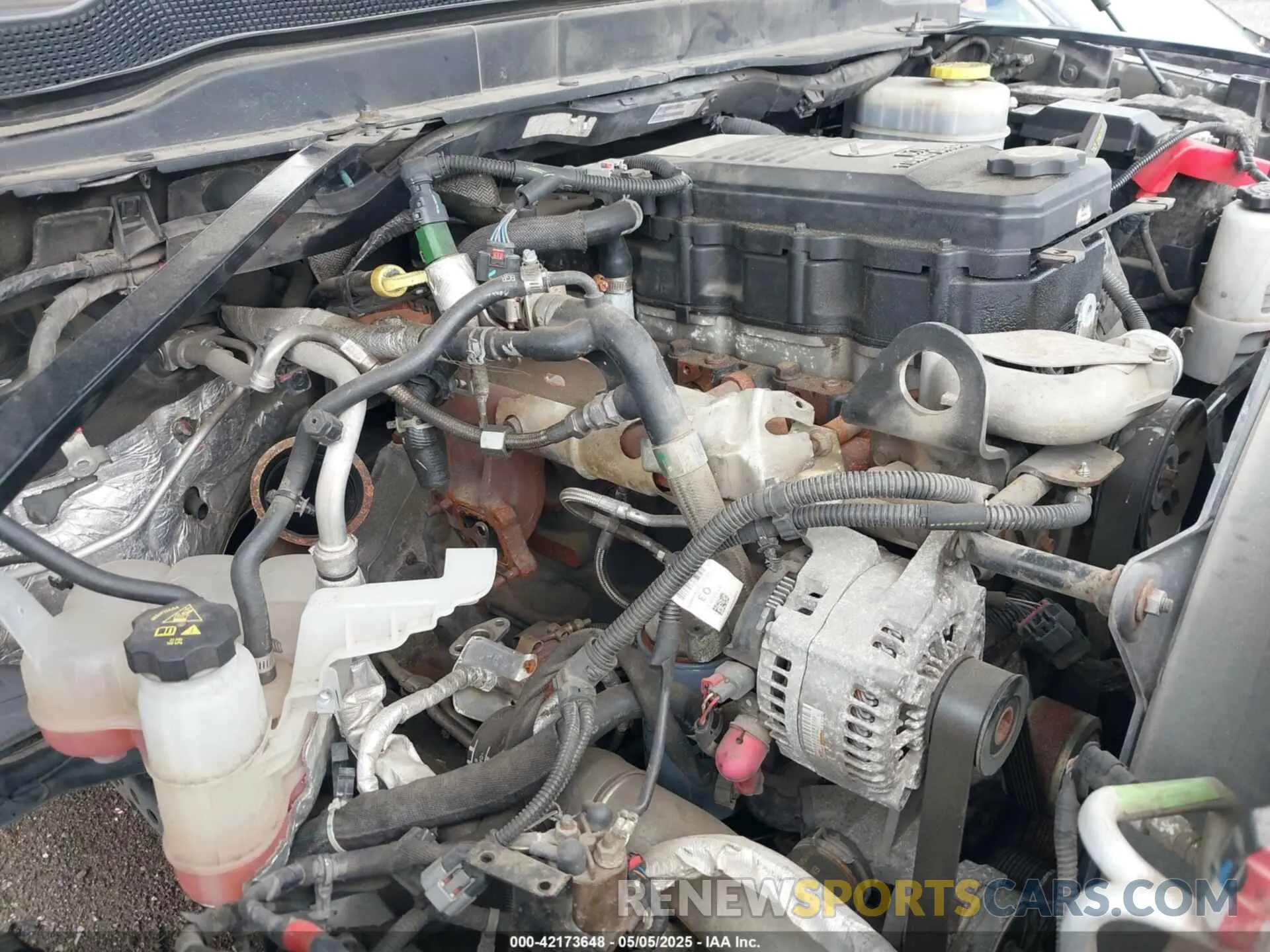 17 Photograph of a damaged car 3C6UR5JL0KG690383 RAM 2500 2019