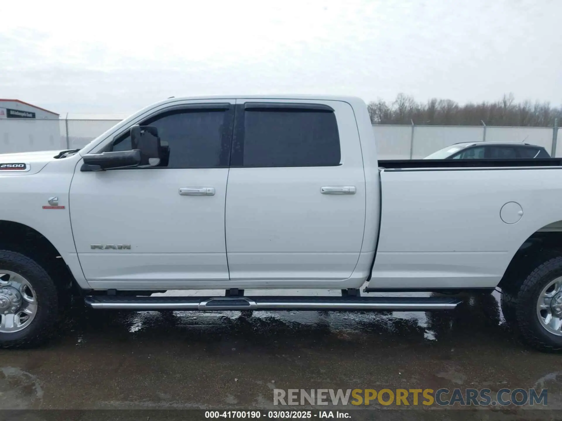 14 Фотография поврежденного автомобиля 3C6UR5JL5KG703032 RAM 2500 2019