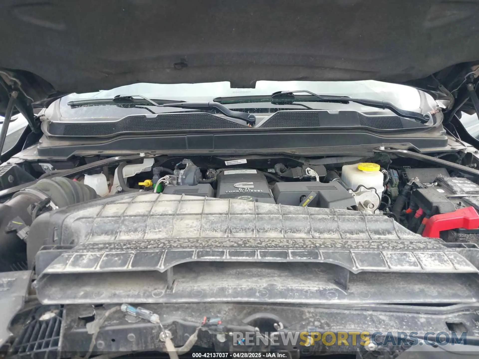 10 Photograph of a damaged car 3C6UR5ML4KG635799 RAM 2500 2019