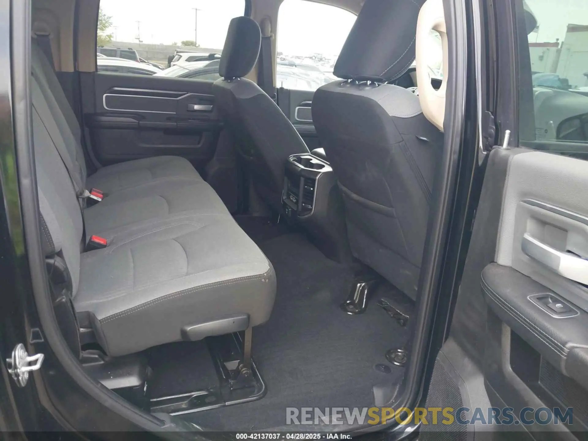 8 Photograph of a damaged car 3C6UR5ML4KG635799 RAM 2500 2019