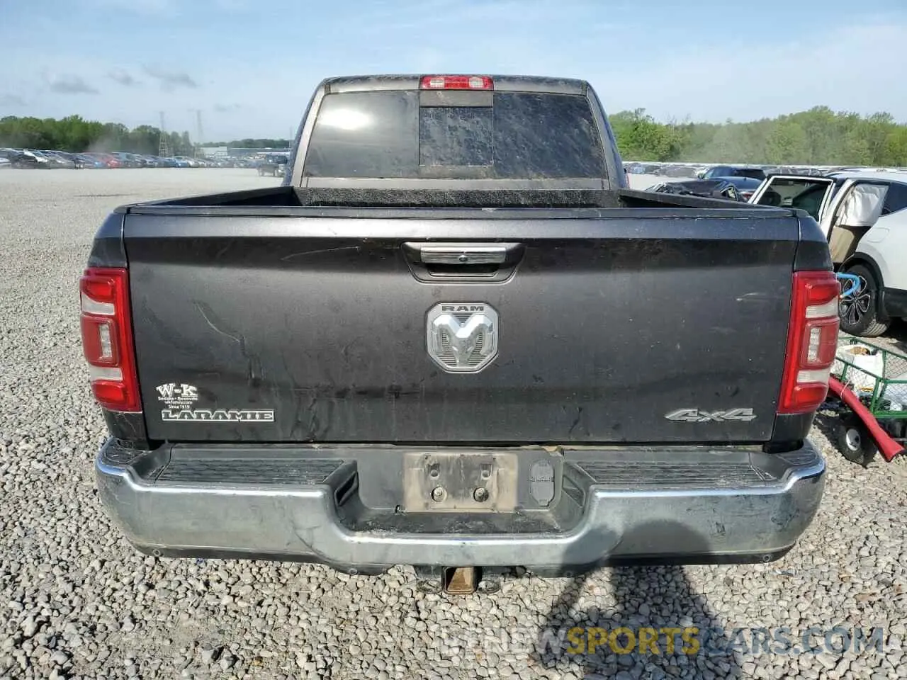6 Photograph of a damaged car 3C6UR5NL0KG702140 RAM 2500 2019