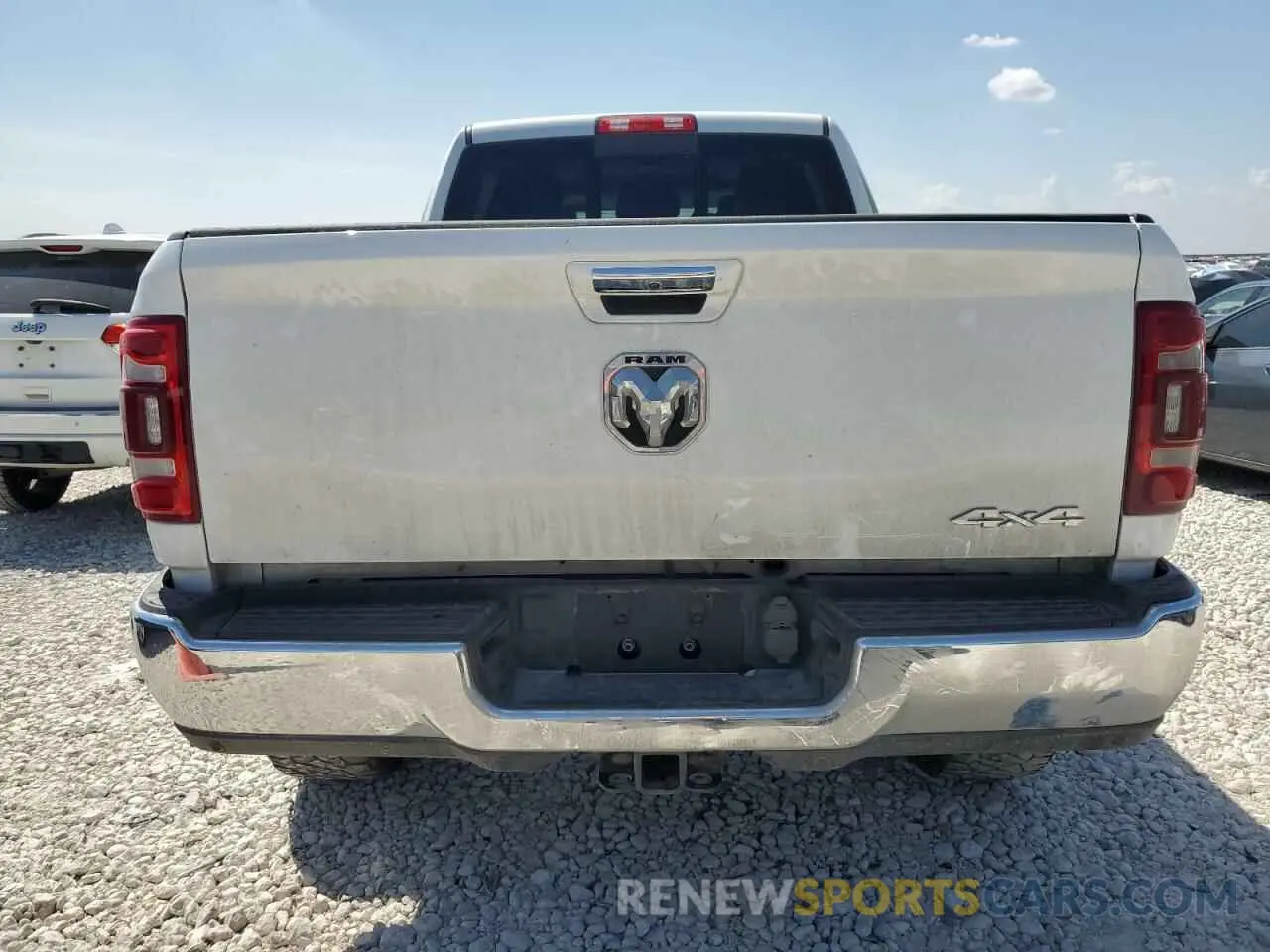 6 Photograph of a damaged car 3C6UR5NL2KG593602 RAM 2500 2019