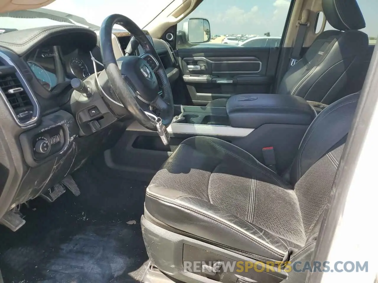 7 Photograph of a damaged car 3C6UR5NL2KG593602 RAM 2500 2019