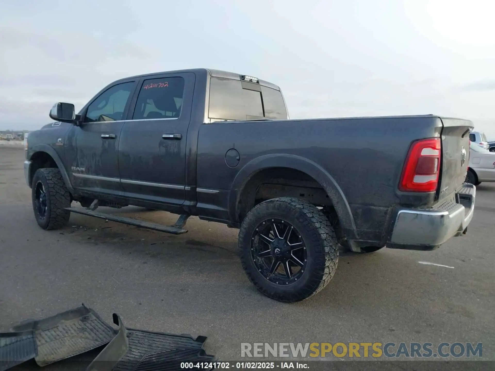 3 Фотография поврежденного автомобиля 3C6UR5SL8KG516995 RAM 2500 2019