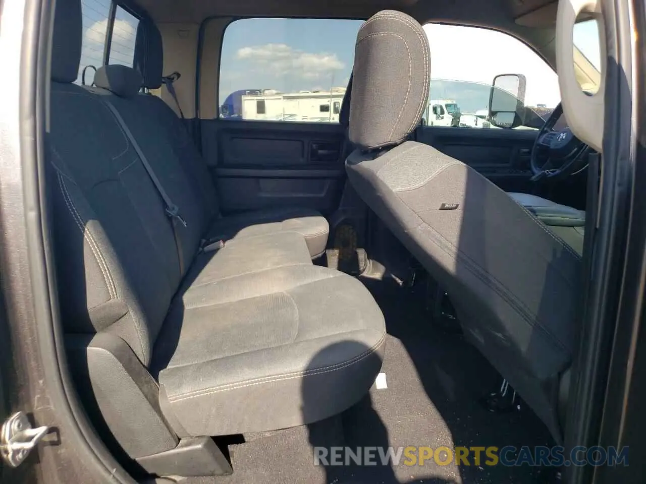 10 Фотография поврежденного автомобиля 3C6UR5CL7LG280954 RAM 2500 2020