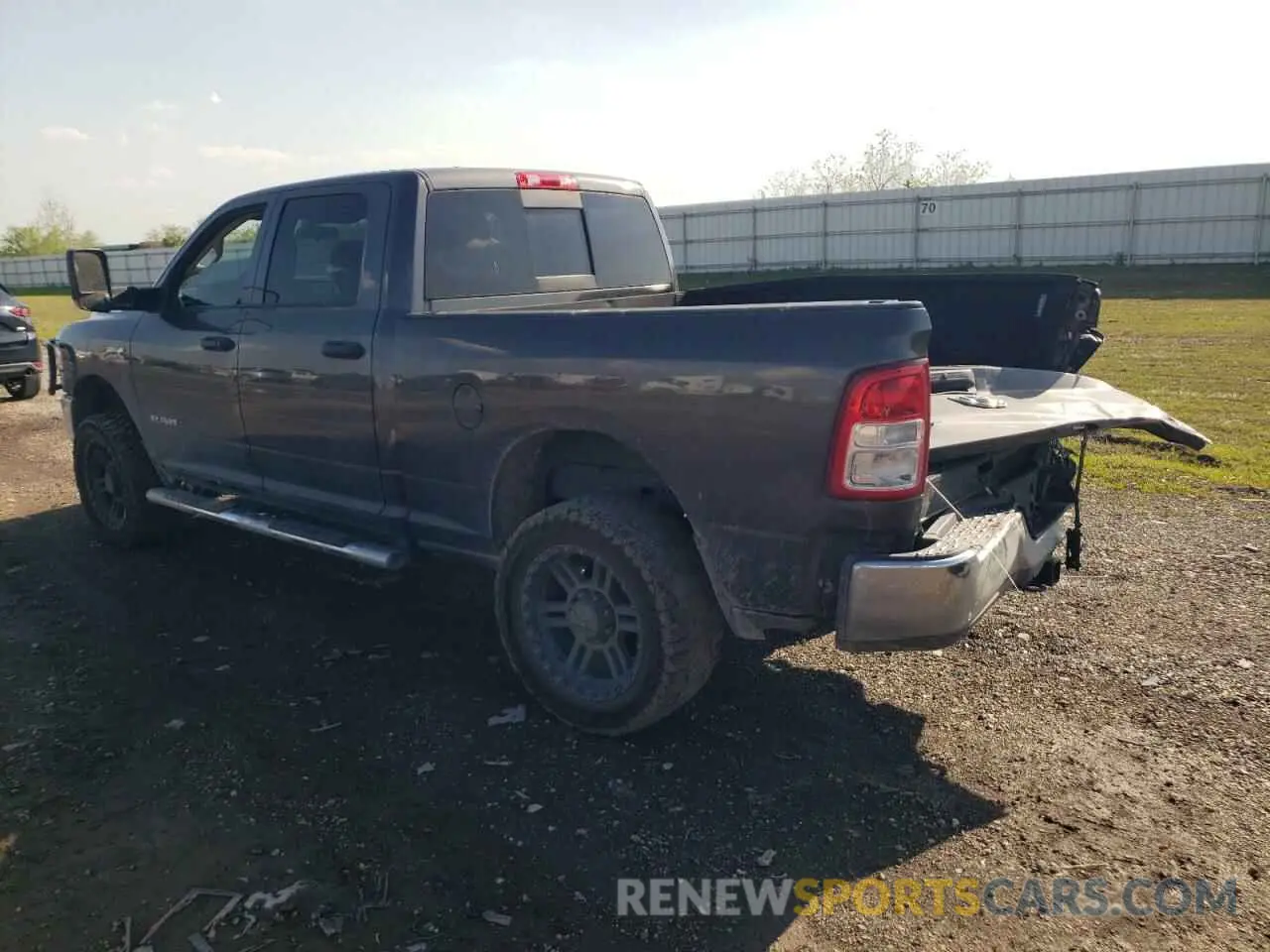 2 Фотография поврежденного автомобиля 3C6UR5CL7LG280954 RAM 2500 2020