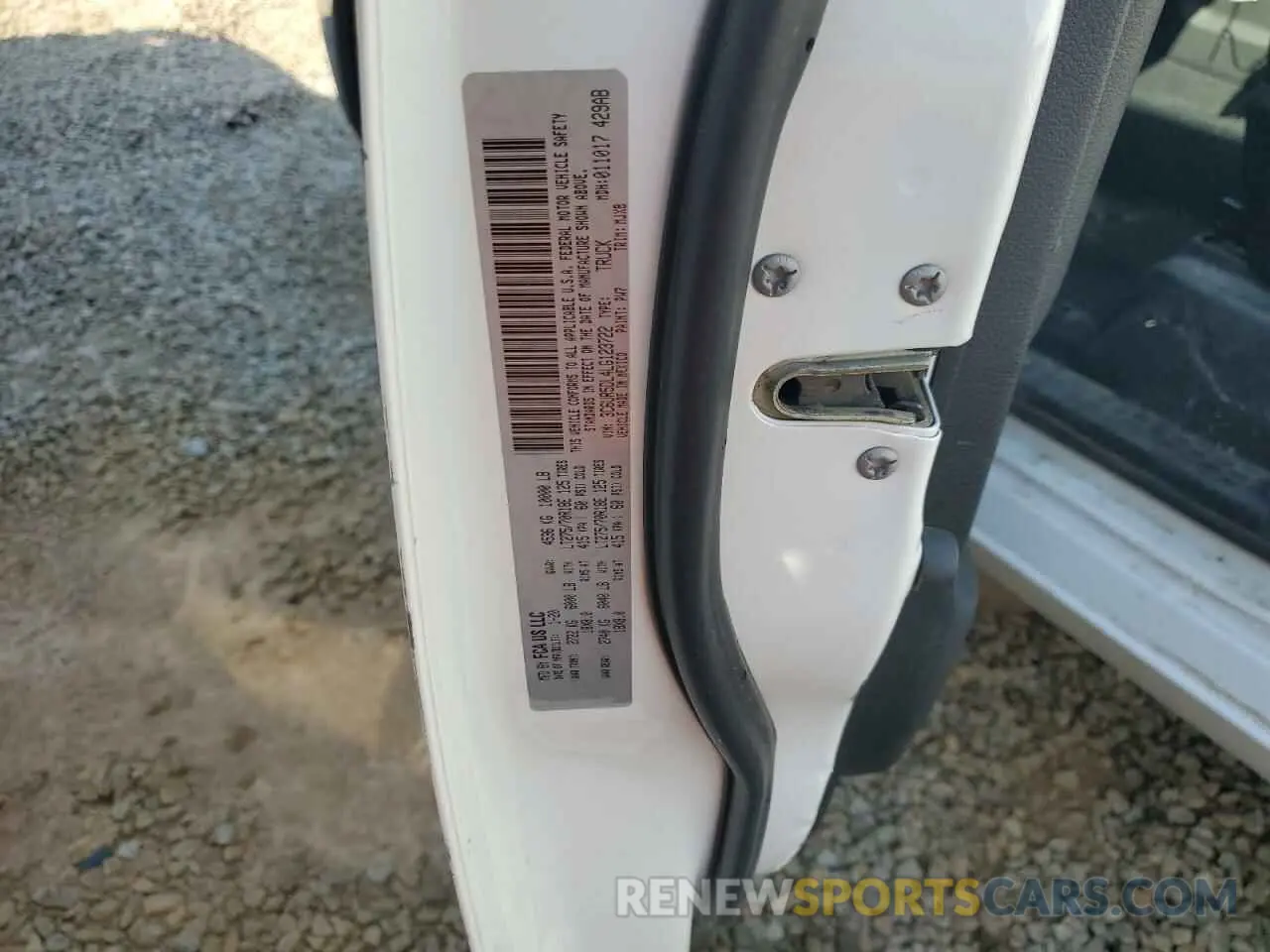 12 Фотография поврежденного автомобиля 3C6UR5DL4LG123722 RAM 2500 2020