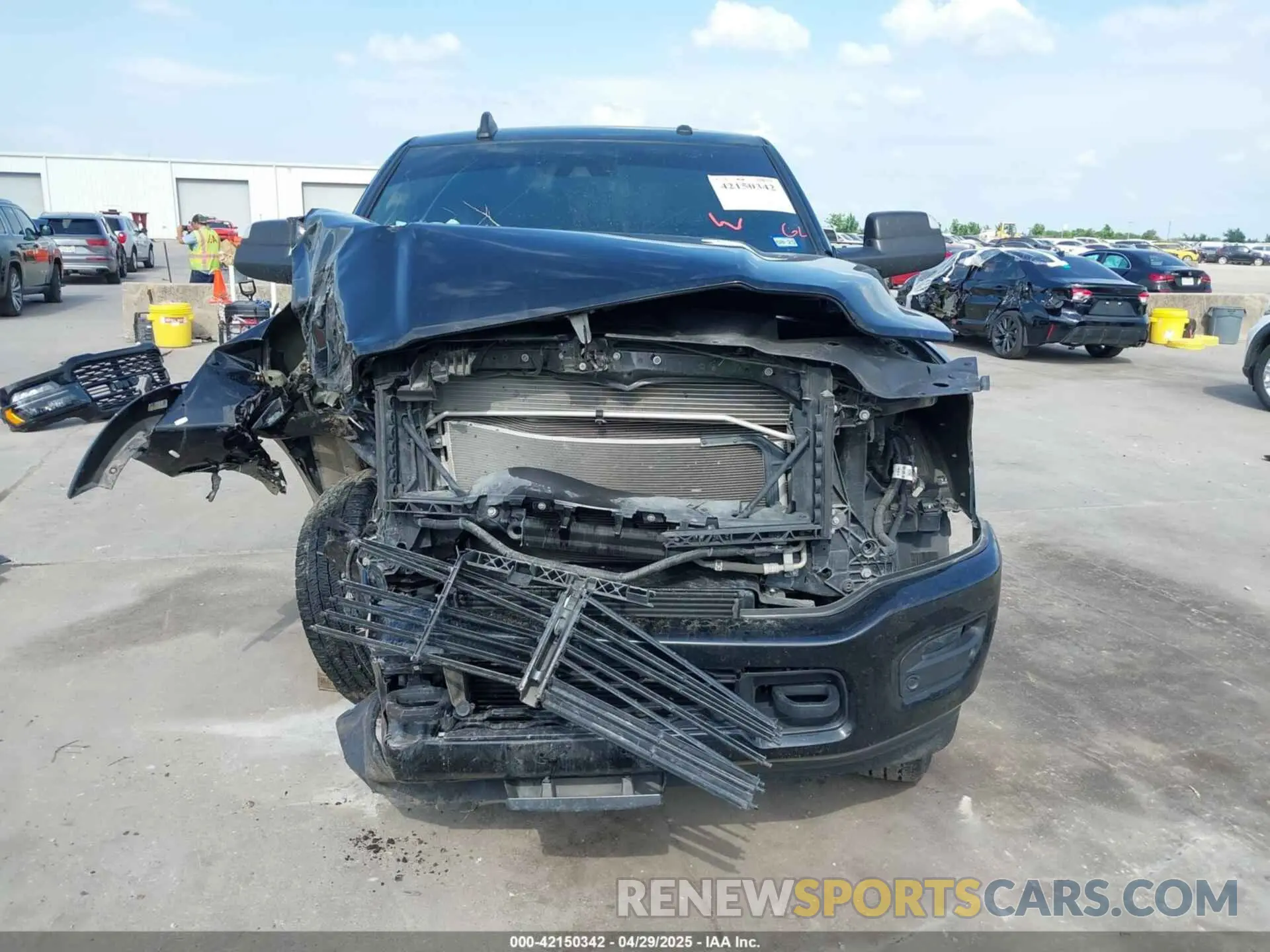 13 Фотография поврежденного автомобиля 3C6UR5SL1LG213509 RAM 2500 2020