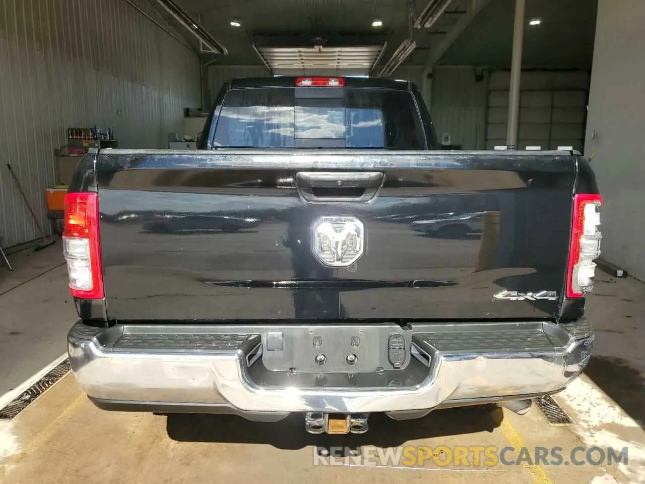 6 Photograph of a damaged car 3C6UR5CJ1MG637738 RAM 2500 2021