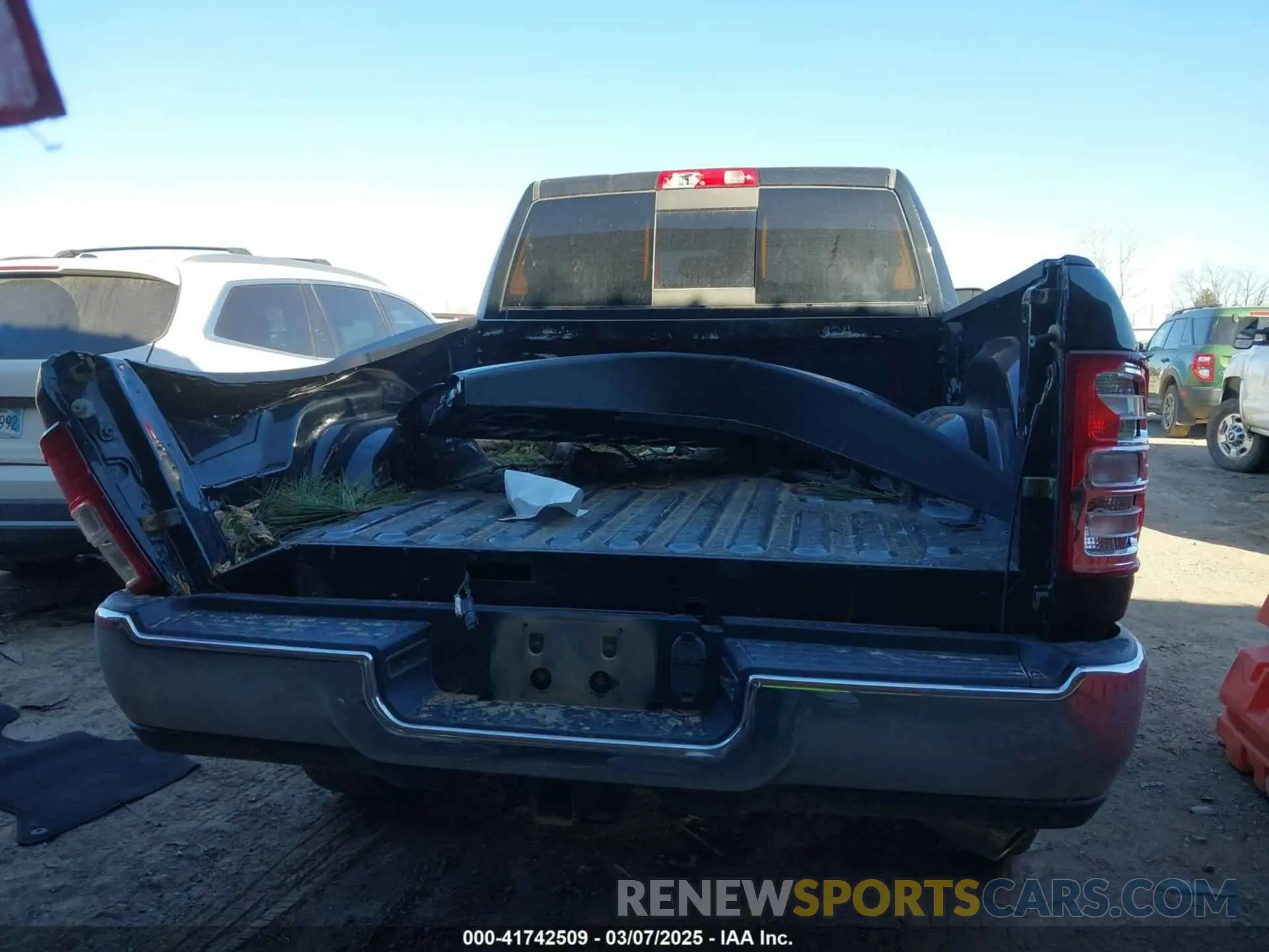 17 Photograph of a damaged car 3C6UR5CJ2MG573337 RAM 2500 2021
