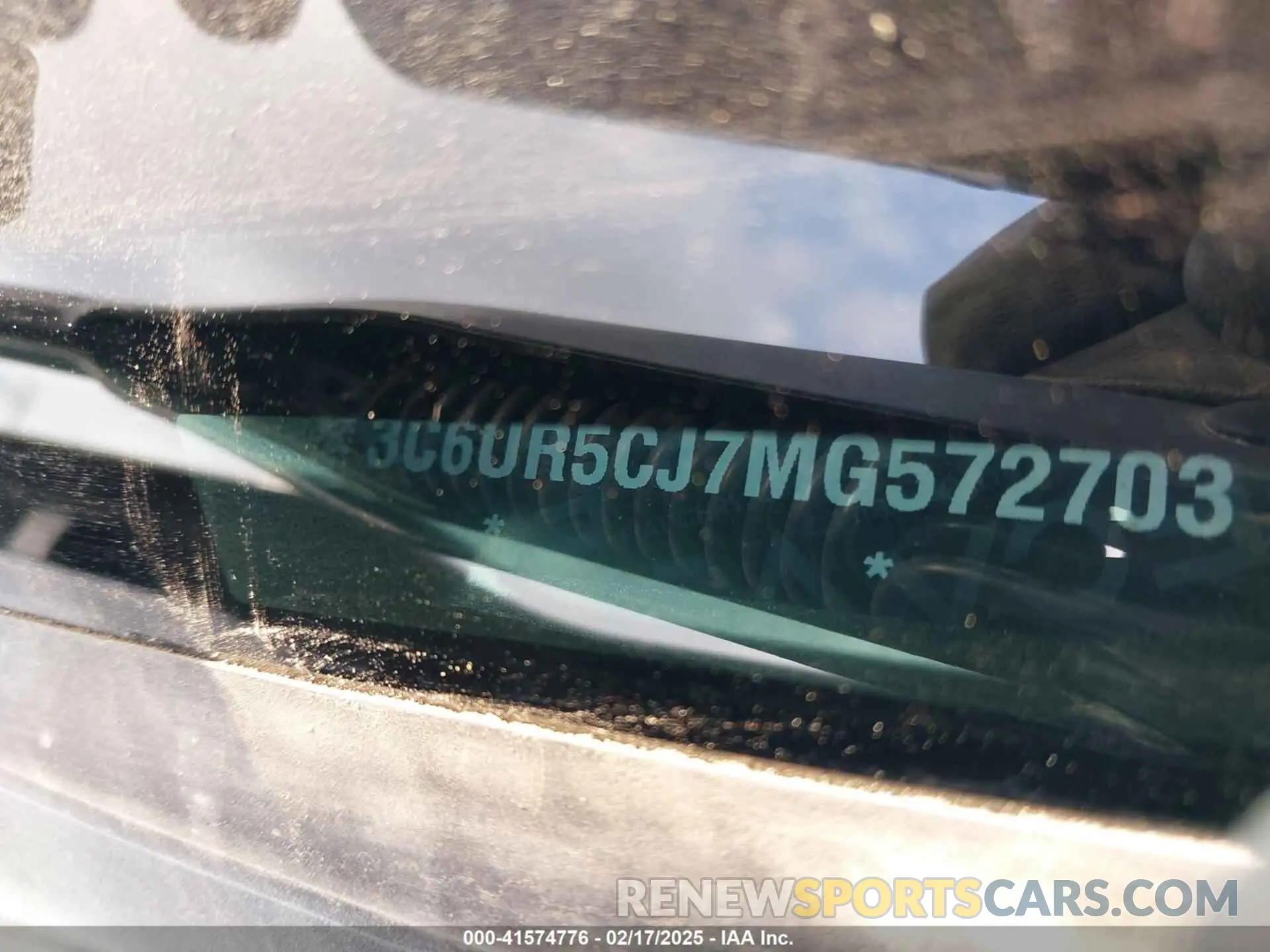 9 Photograph of a damaged car 3C6UR5CJ7MG572703 RAM 2500 2021