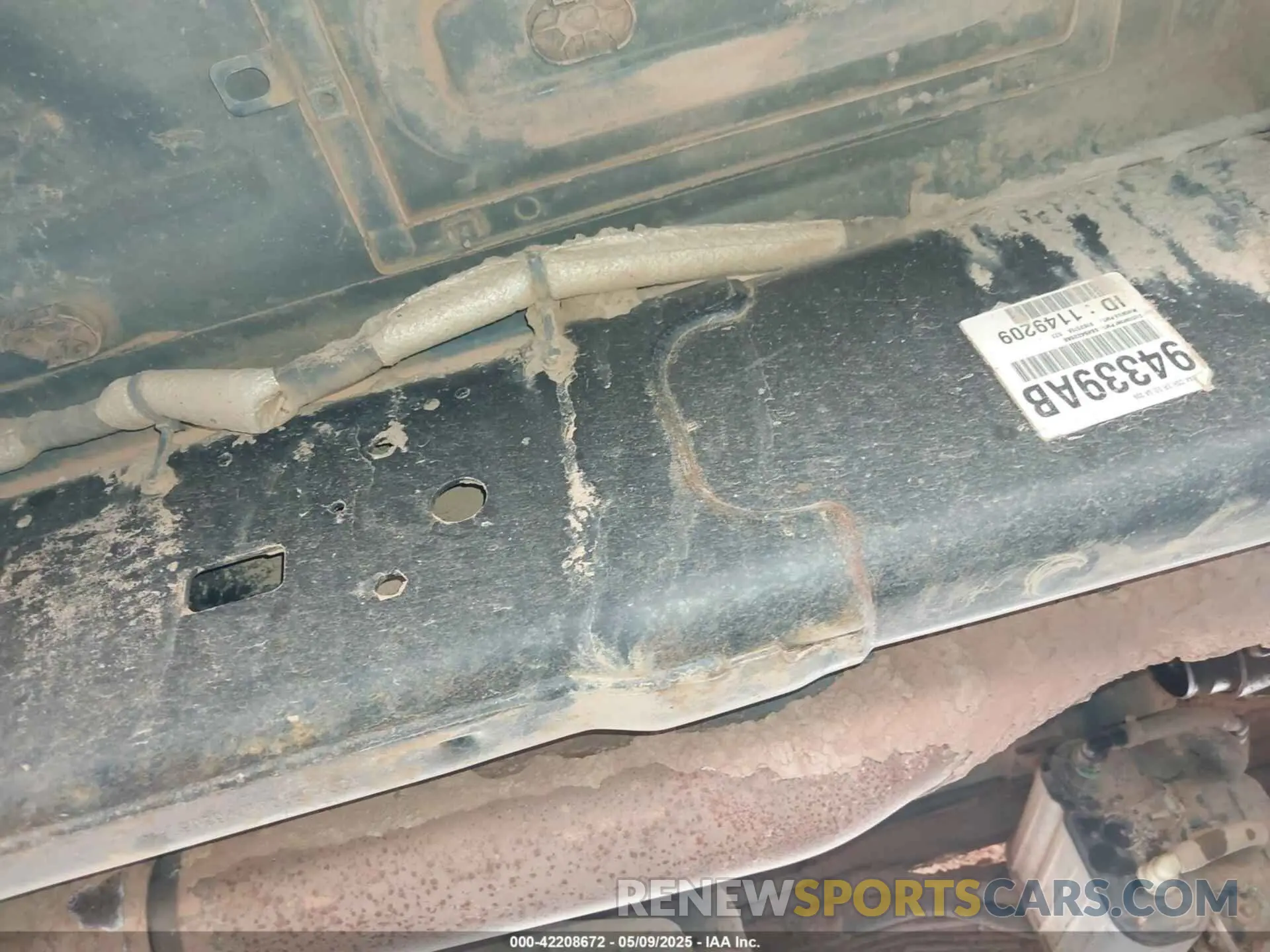 6 Photograph of a damaged car 3C6UR5CJ8MG656626 RAM 2500 2021