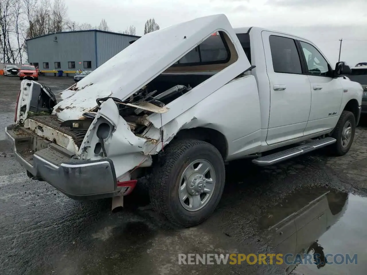 3 Фотография поврежденного автомобиля 3C6UR5DJ9MG627943 RAM 2500 2021