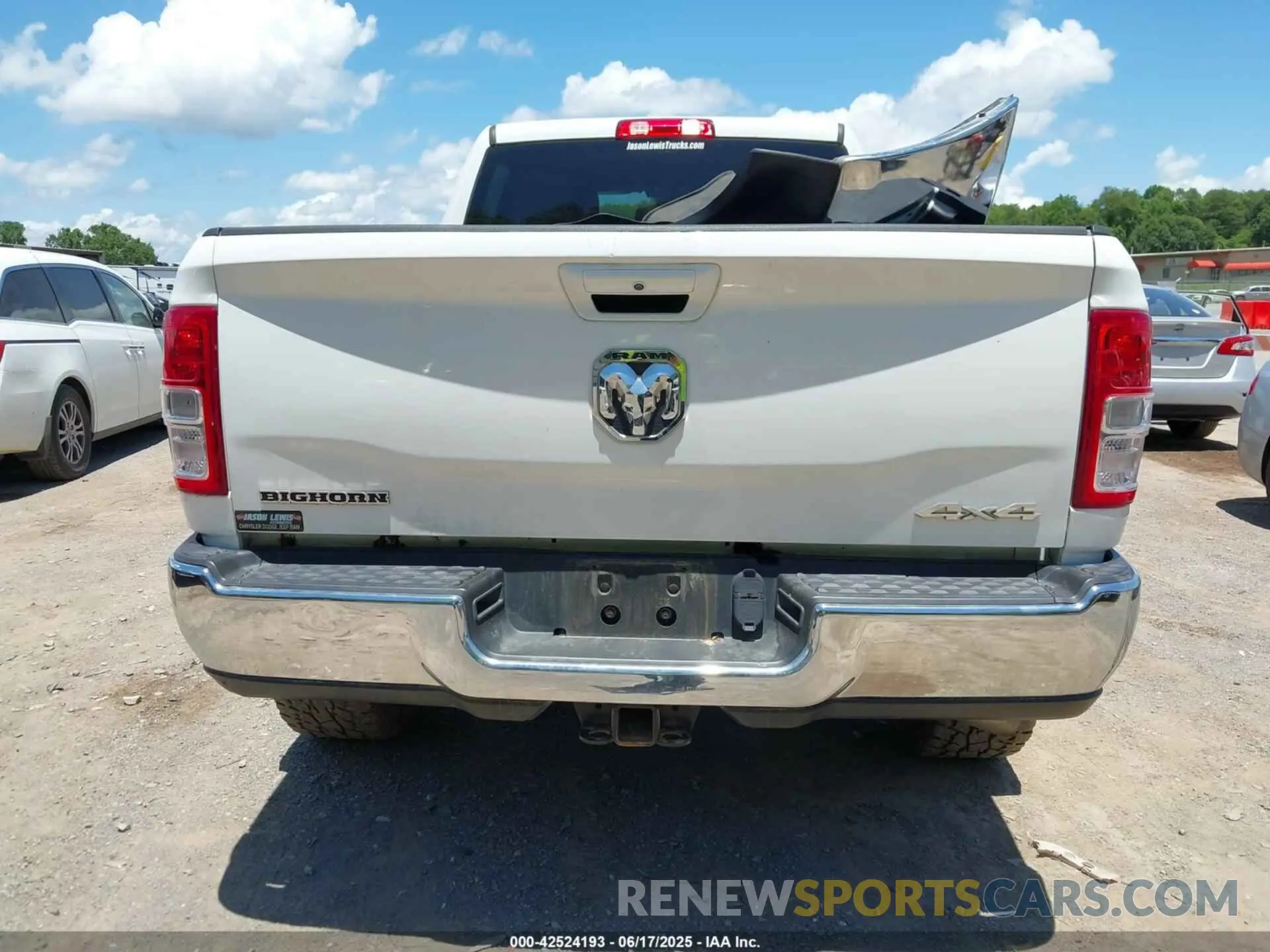 16 Photograph of a damaged car 3C6UR5DL1MG554827 RAM 2500 2021