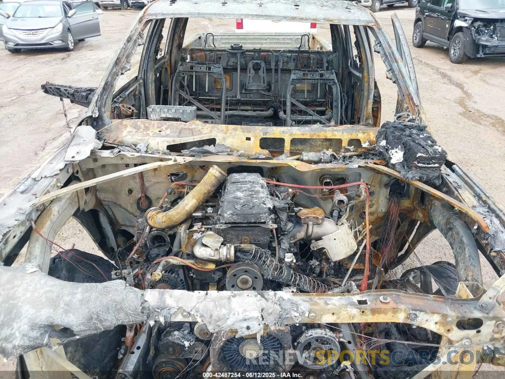 10 Фотография поврежденного автомобиля 3C6UR5DL6MG520804 RAM 2500 2021