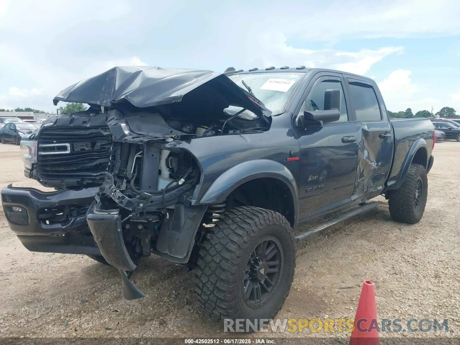 2 Фотография поврежденного автомобиля 3C6UR5DLXMG659821 RAM 2500 2021