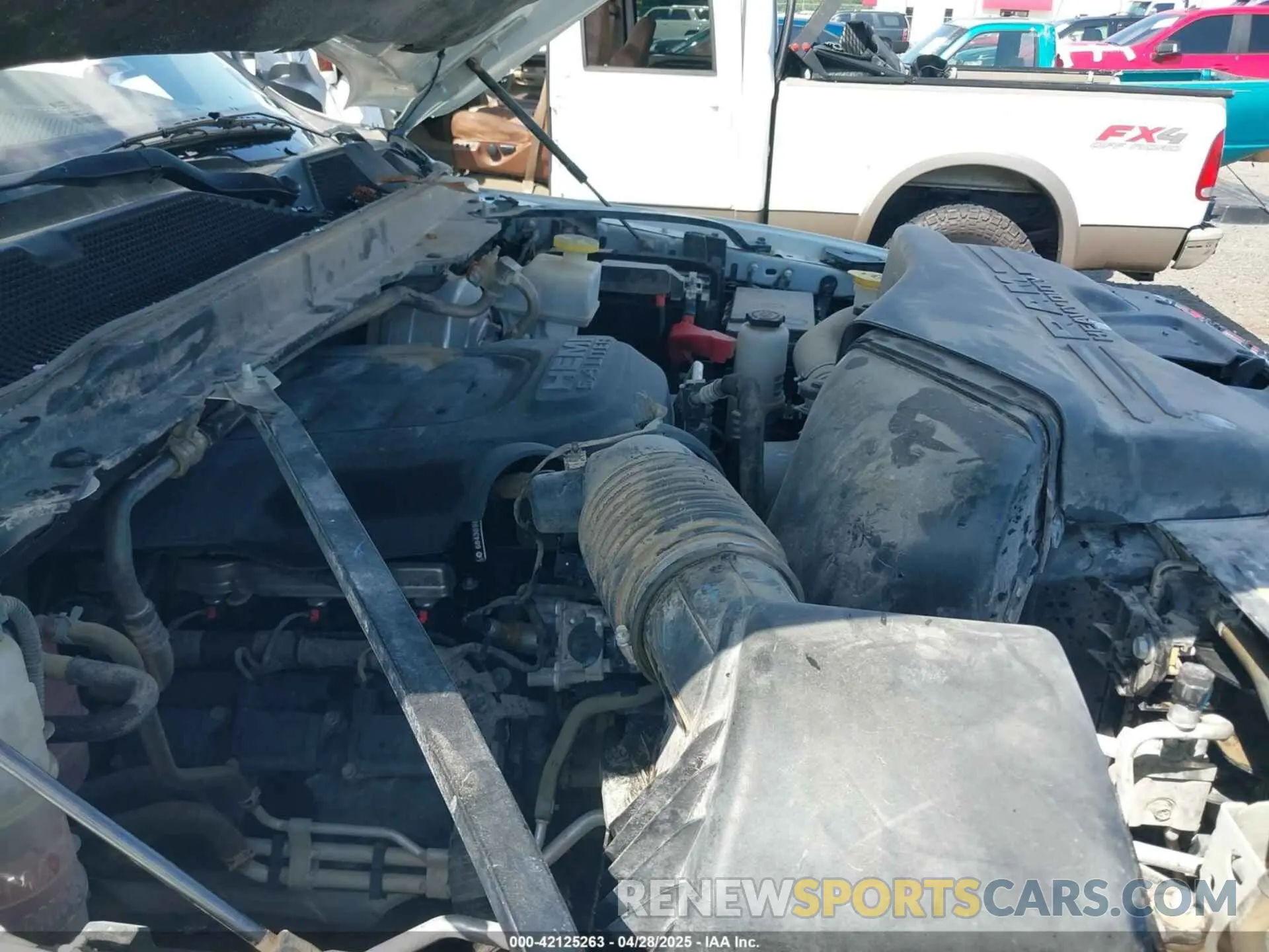 19 Фотография поврежденного автомобиля 3C6UR5FJ7MG659156 RAM 2500 2021