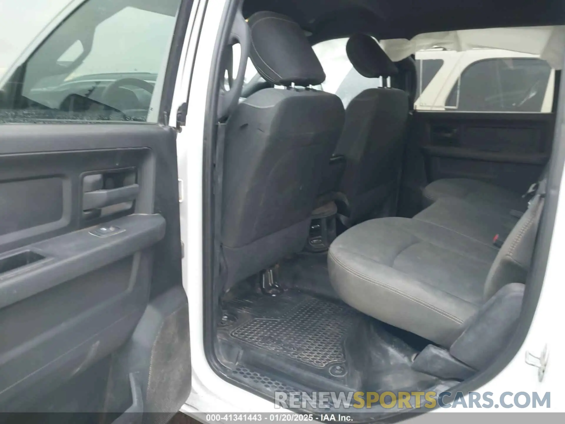 8 Фотография поврежденного автомобиля 3C6UR5HL9MG582014 RAM 2500 2021