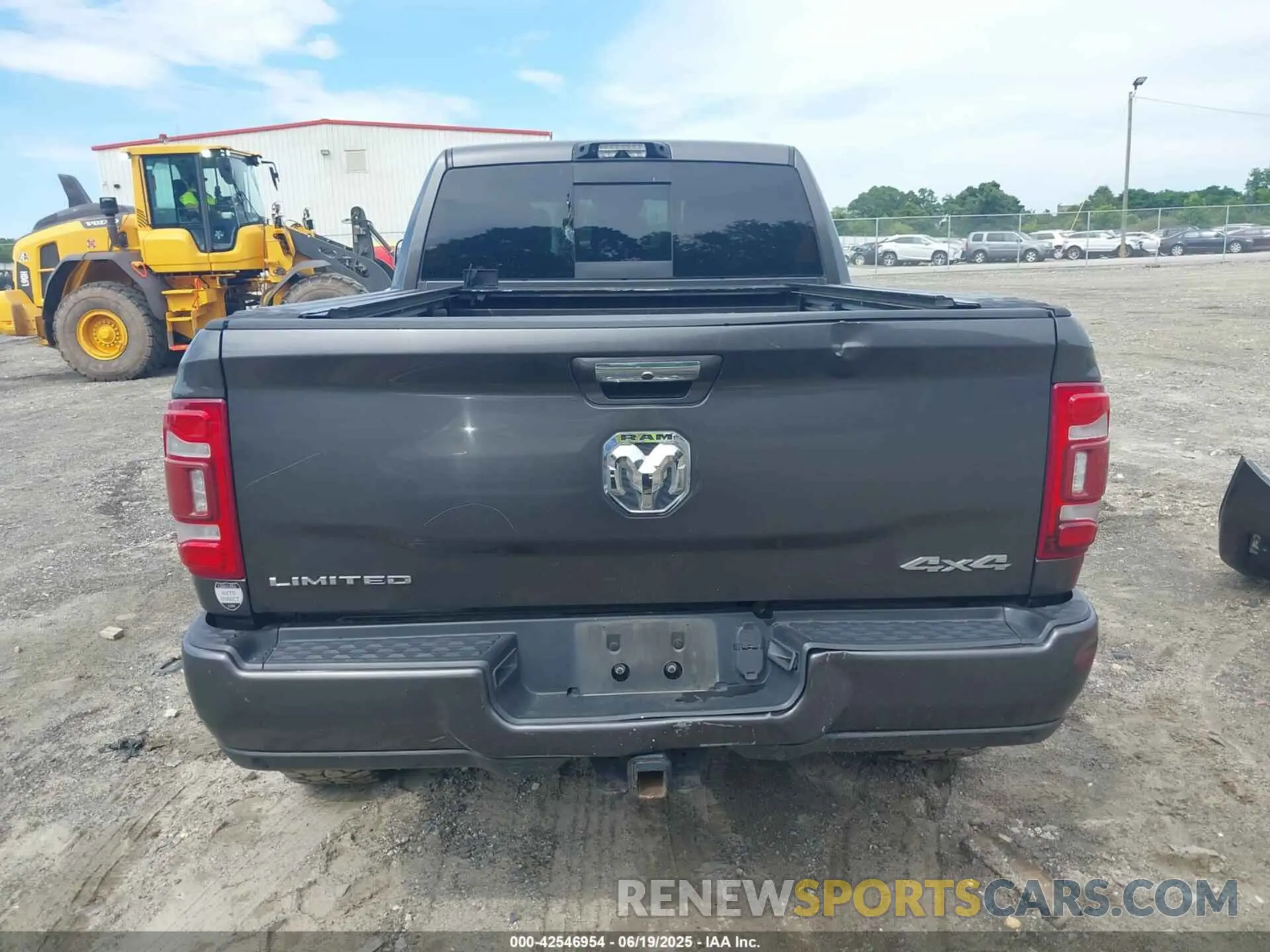 15 Photograph of a damaged car 3C6UR5TL3MG551333 RAM 2500 2021