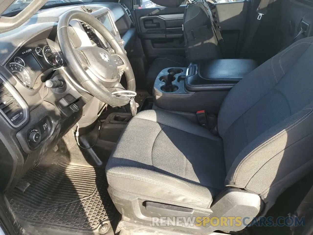 7 Фотография поврежденного автомобиля 3C6MR5AJ9NG105996 RAM 2500 2022