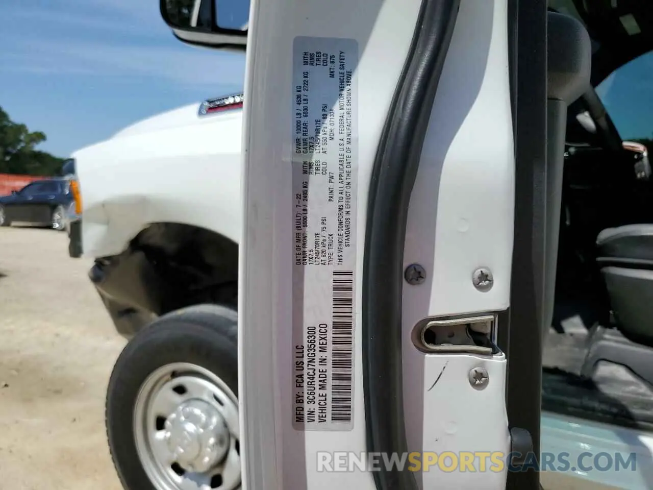 12 Photograph of a damaged car 3C6UR4CJ7NG356300 RAM 2500 2022