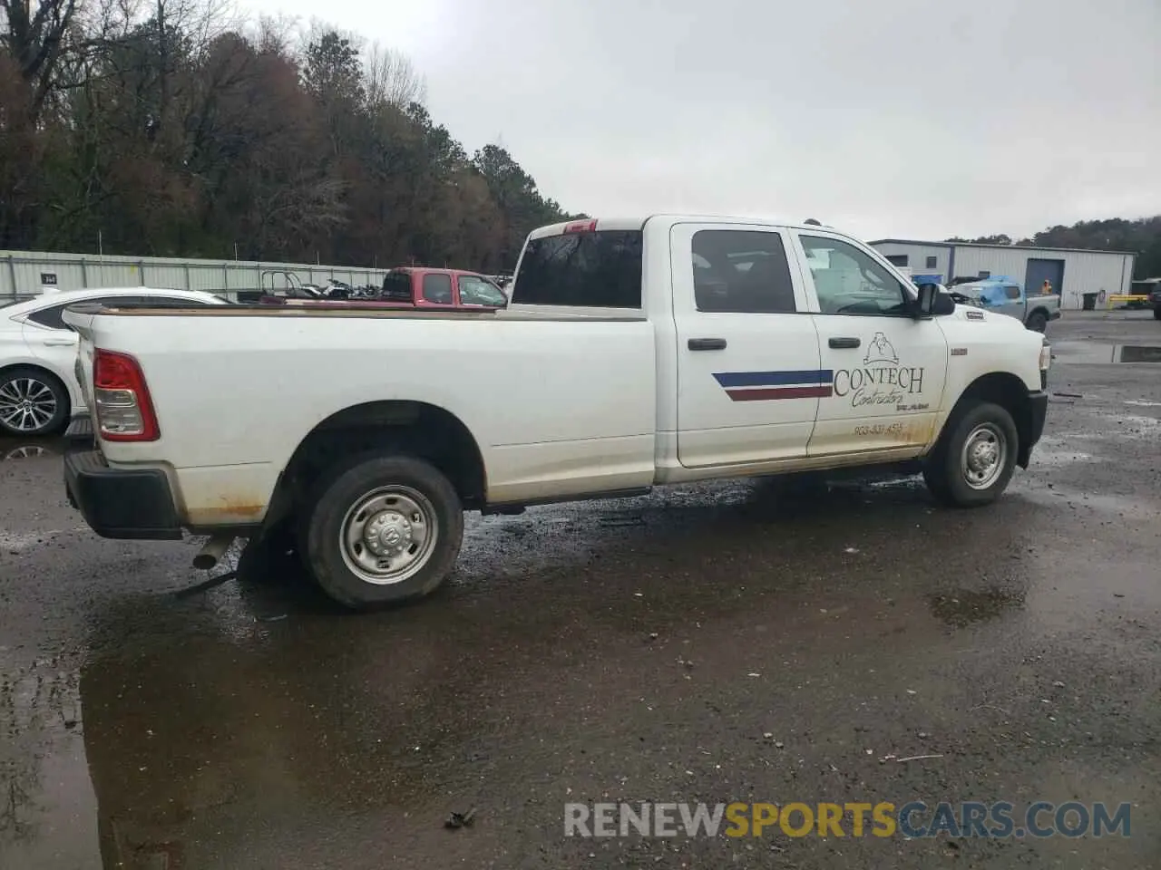 3 Photograph of a damaged car 3C6UR4HJ7NG280196 RAM 2500 2022