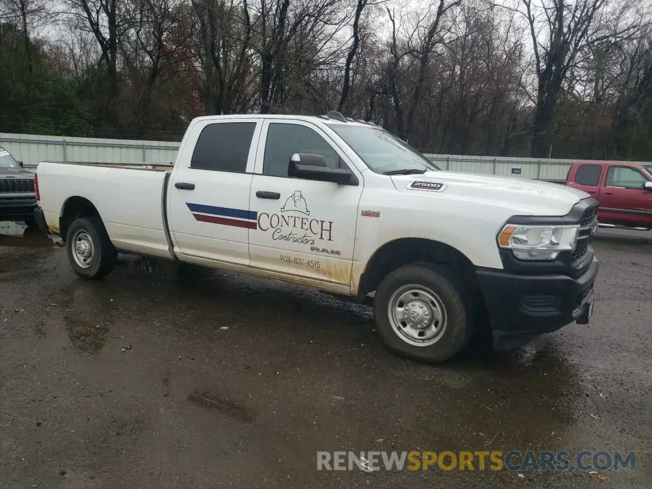 4 Photograph of a damaged car 3C6UR4HJ7NG280196 RAM 2500 2022