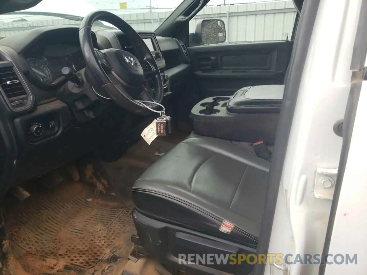 7 Photograph of a damaged car 3C6UR4HJ7NG280196 RAM 2500 2022