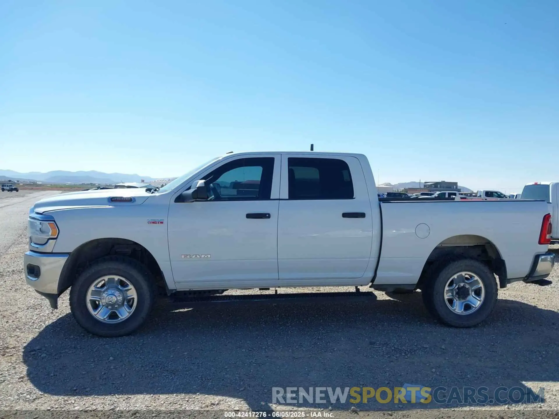 14 Фотография поврежденного автомобиля 3C6UR5CJ2NG272004 RAM 2500 2022
