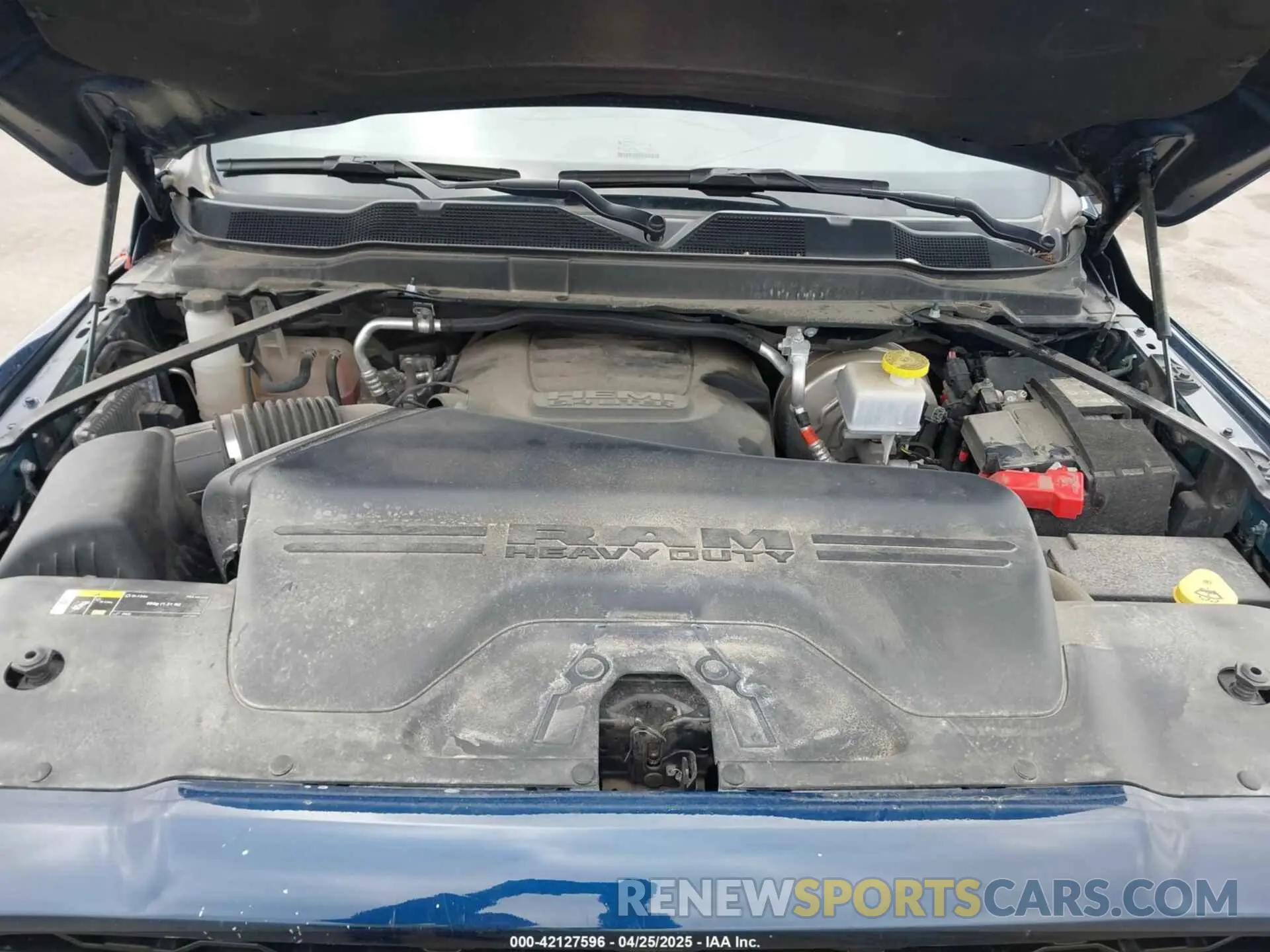 10 Photograph of a damaged car 3C6UR5CJ5NG131668 RAM 2500 2022