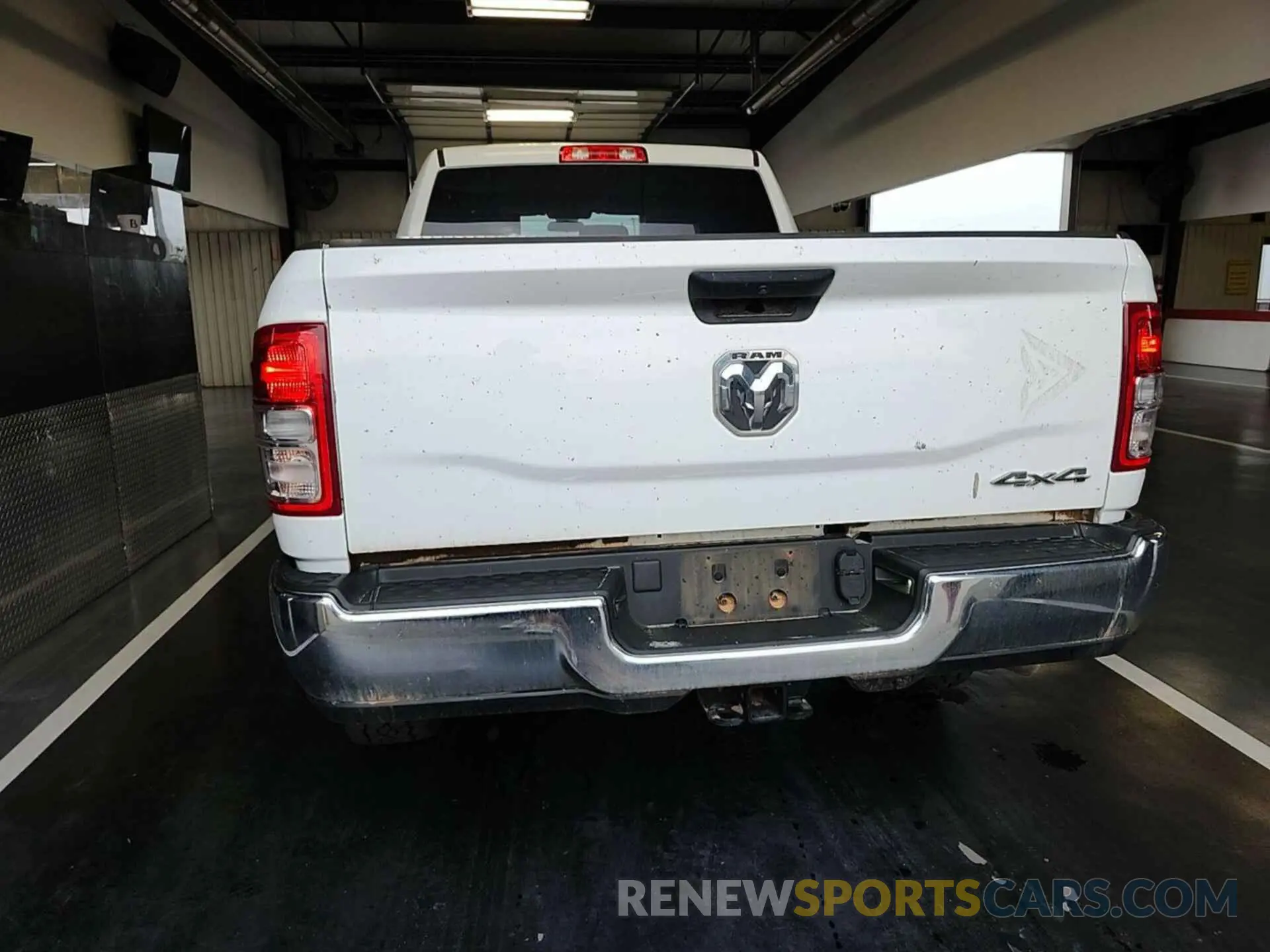 7 Photograph of a damaged car 3C6UR5CJ5NG320823 RAM 2500 2022