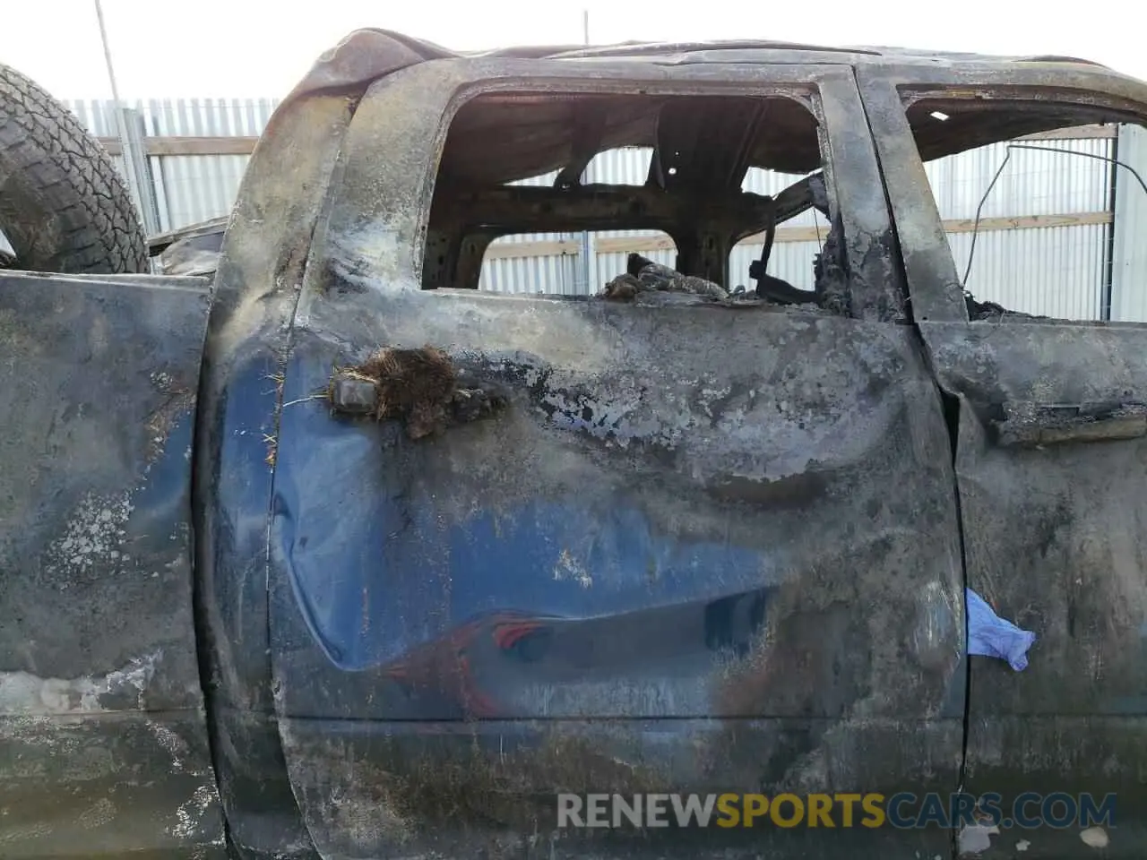 10 Photograph of a damaged car 3C6UR5CJ5NG366667 RAM 2500 2022