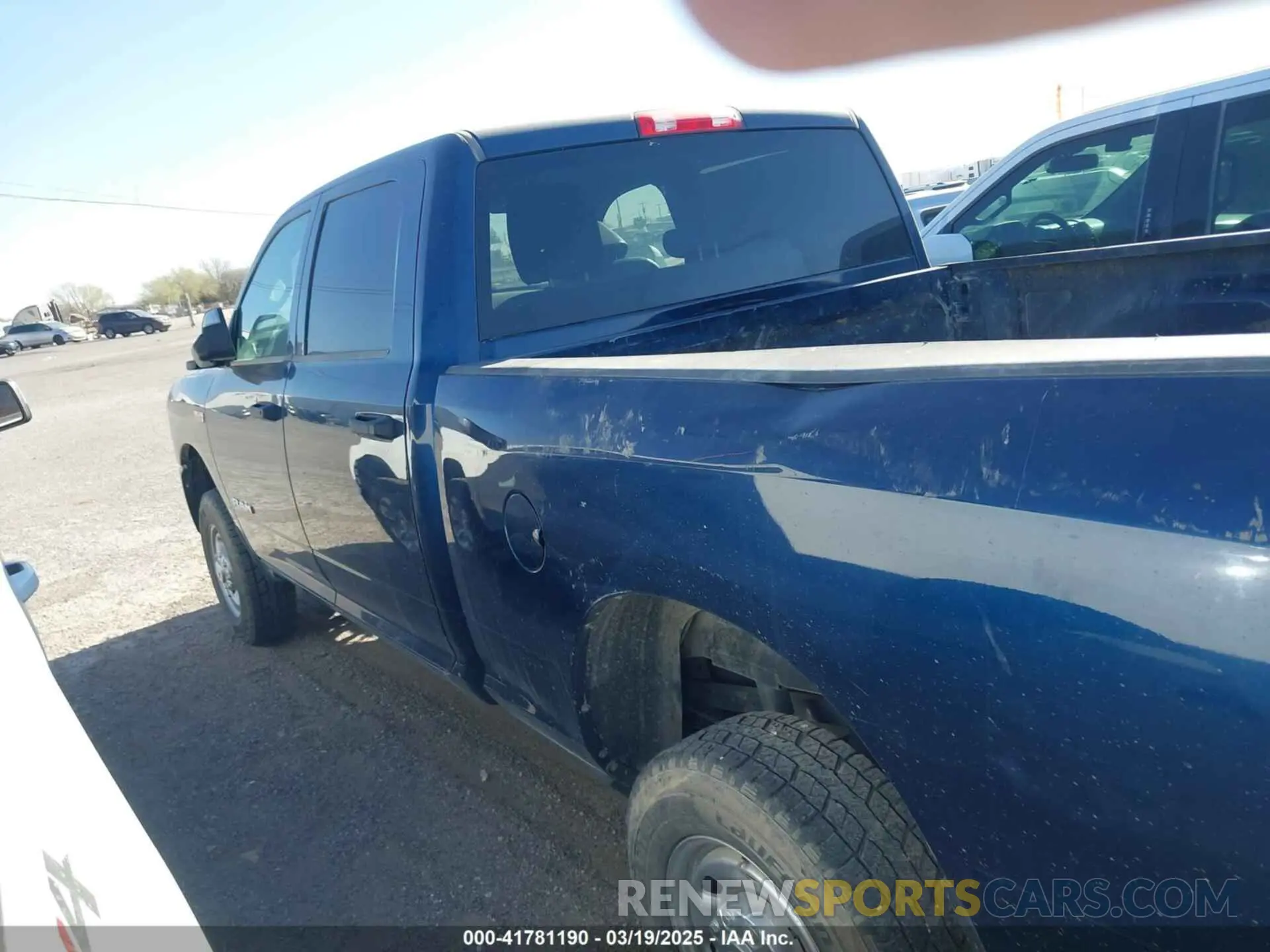 14 Photograph of a damaged car 3C6UR5CJ9NG370754 RAM 2500 2022